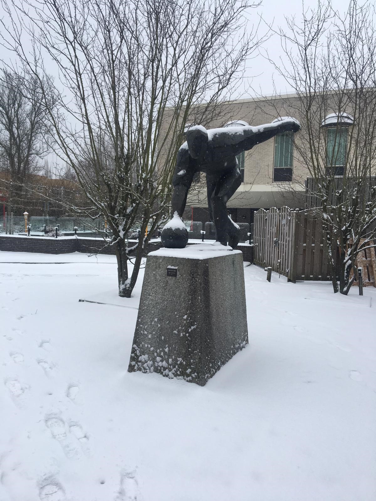 Bowler in de sneeuw